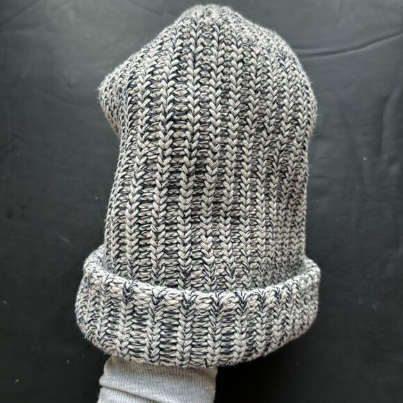 Love Your Melon Beanie Hat Womens One Size Cuffed Style Chunky Knit Stocking Cap - Picture 8 of 14